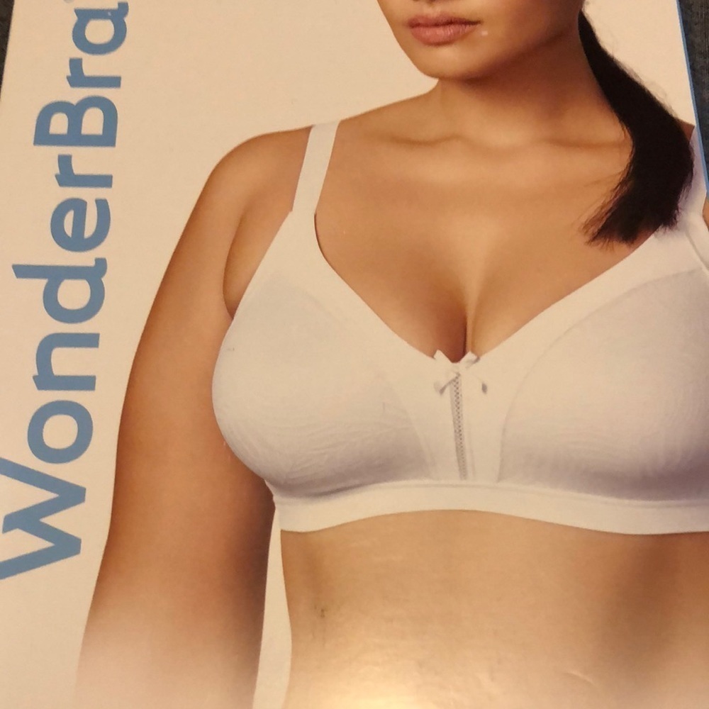 NIB WonderBra Plus Wireless All Around Smoothing, Style W1985